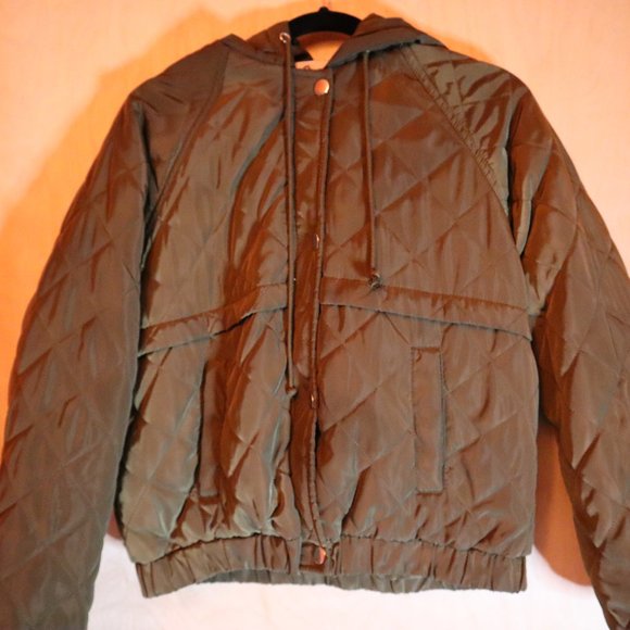 Angel Kiss Army Green Puffer Jacket With Hoodie - Picture 2 of 6